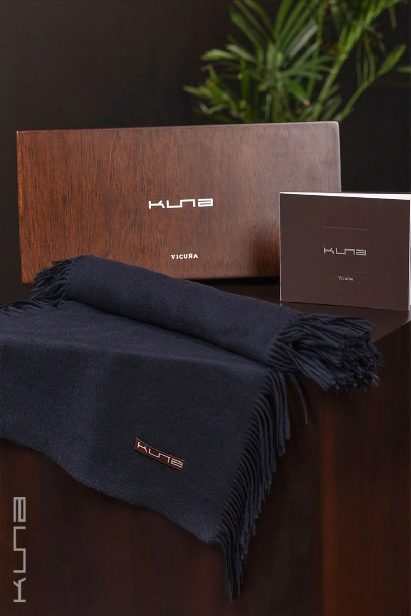 100% Vicuna Scarf - Horizontal Fringes - Image 21