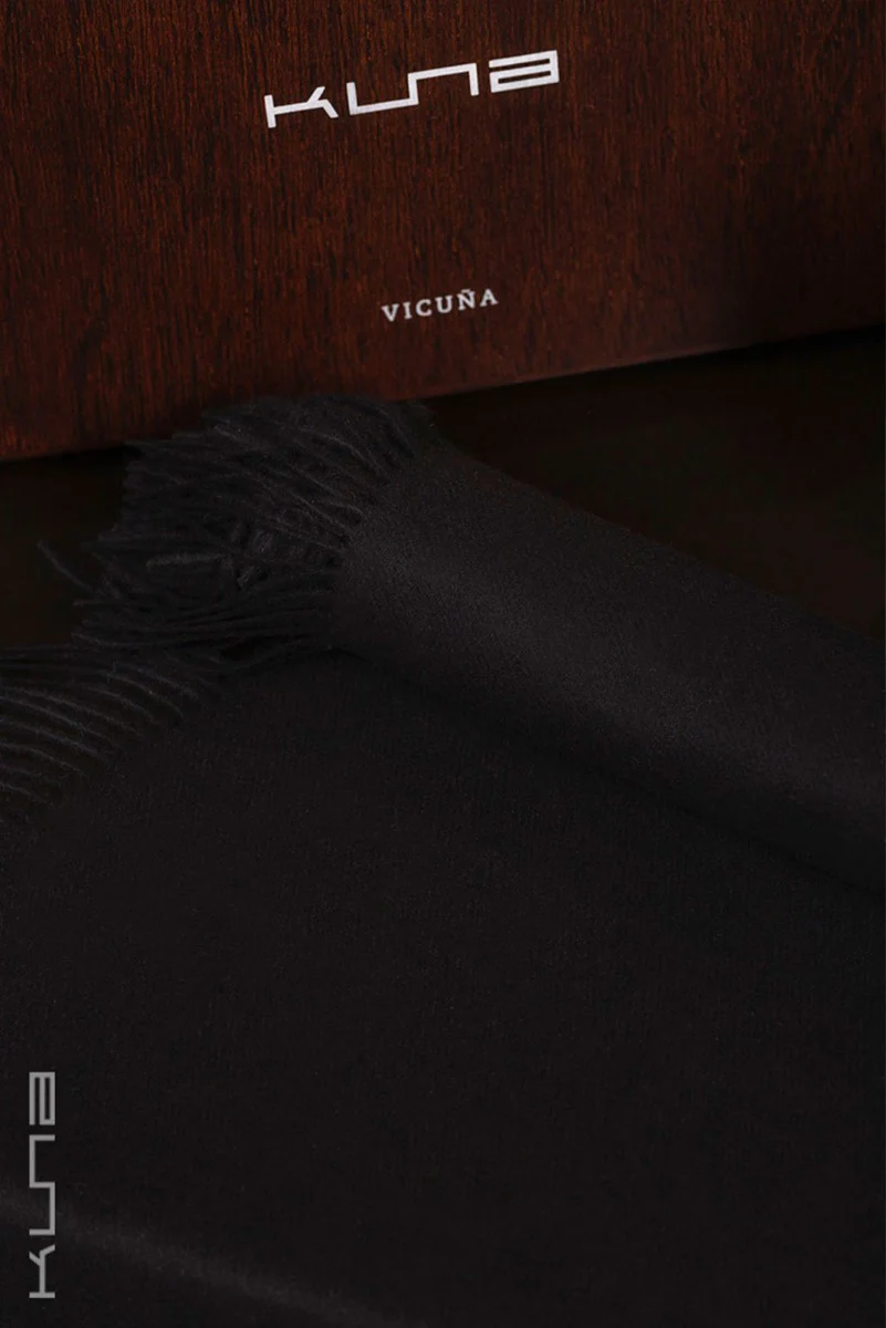 100% Vicuna Scarf - Horizontal Fringes - Image 6