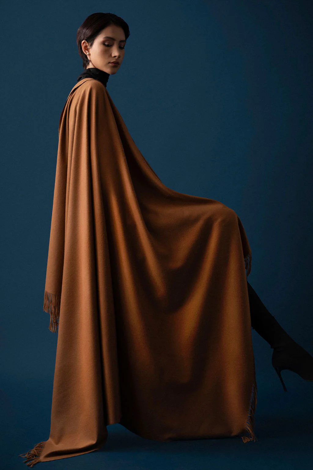 100% Vicuna Blanket - Image 2