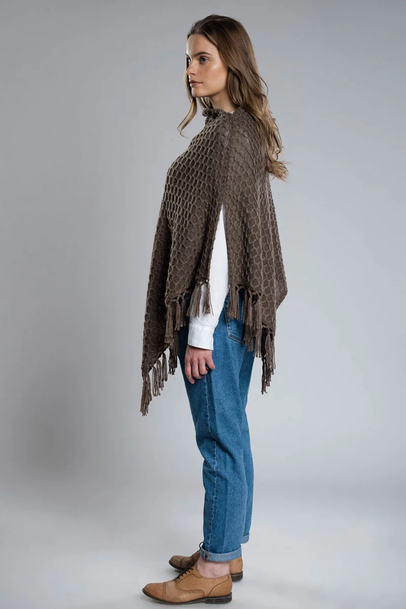 Ananda 100% Baby Llama Poncho - Image 4