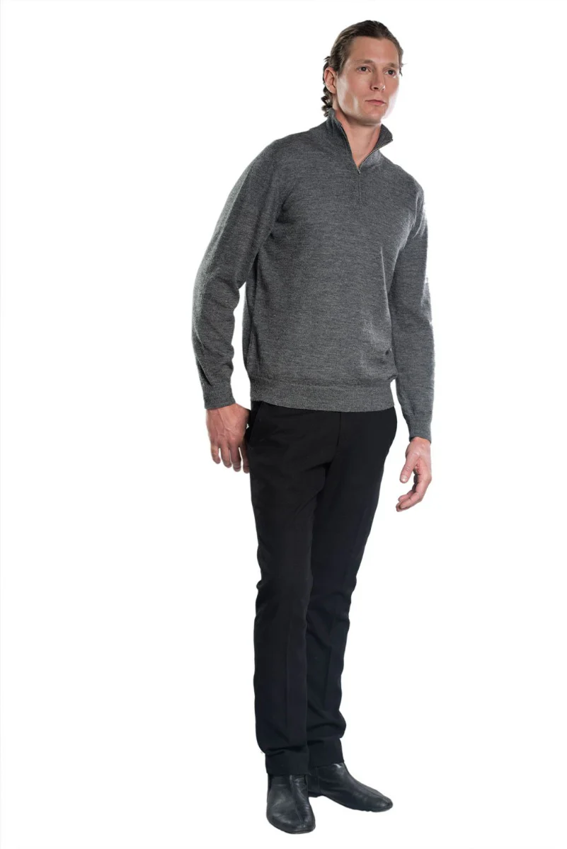 Axel 100% CashLlama Sweater - Image 18