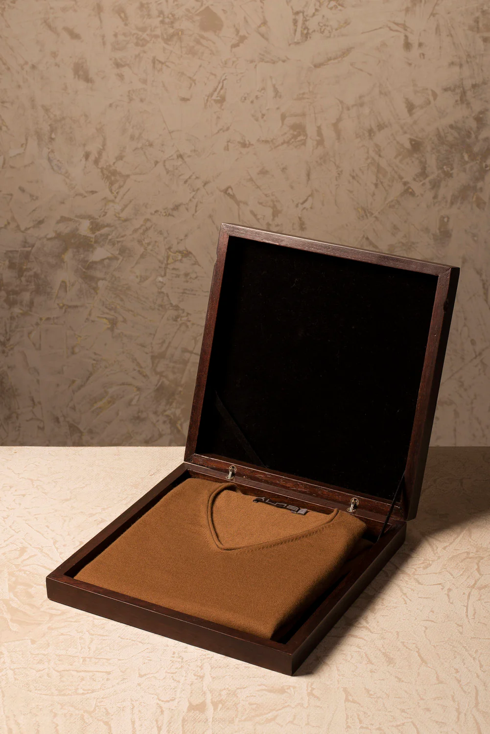 Belen 100% Vicuna Sweater - Image 5