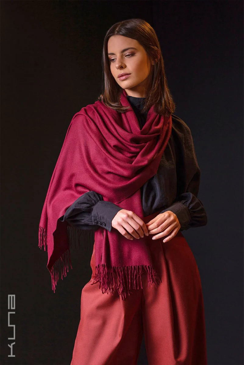 Bellinzona 100% Vicuna Shawl - Image 13