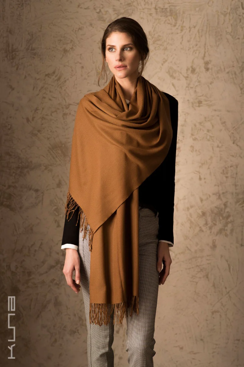 Bellinzona 100% Vicuna Shawl - Image 5