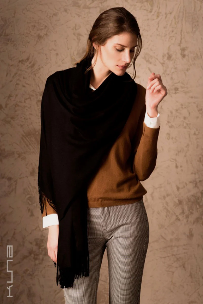 Bellinzona 100% Vicuna Shawl - Image 8