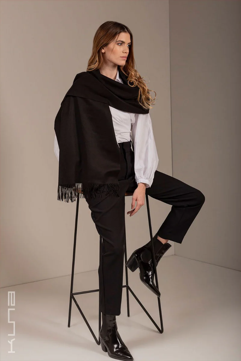 Berna 100% Vicuna Shawl - Image 11