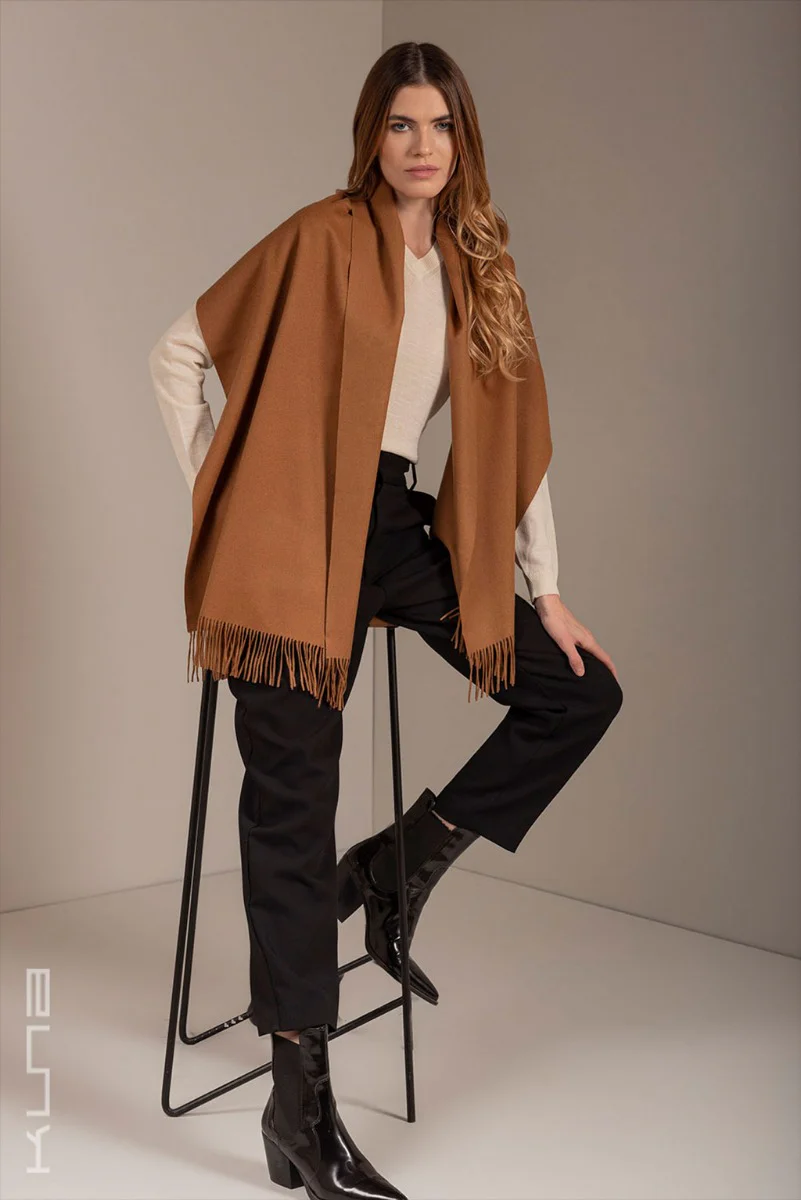 Berna 100% Vicuna Shawl - Image 6