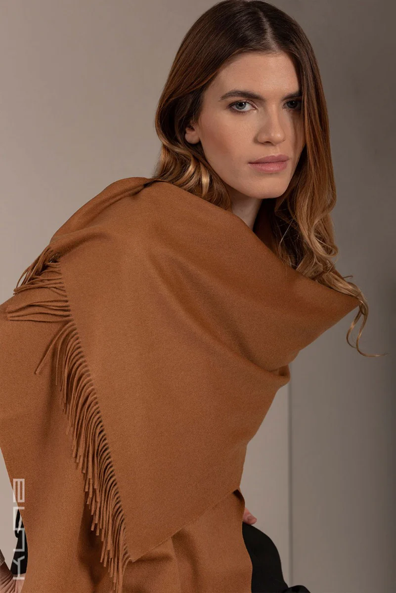 Berna 100% Vicuna Shawl - Image 7