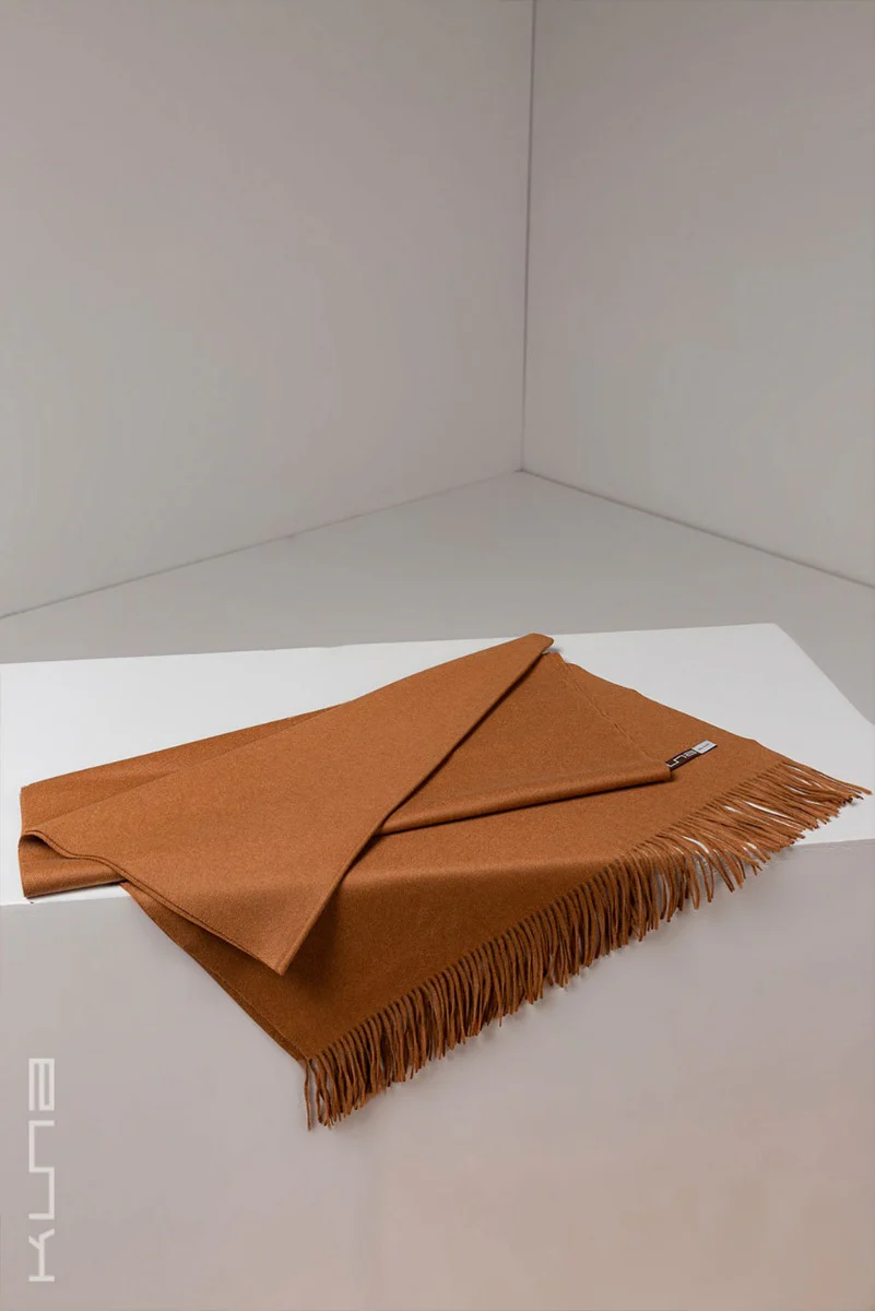 Berna 100% Vicuna Shawl - Image 8