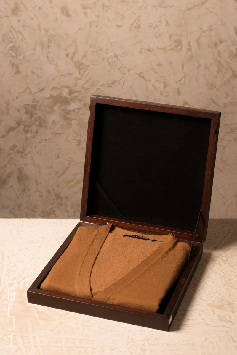 Bernard 100% Vicuna Sweater Cardigan - Image 5