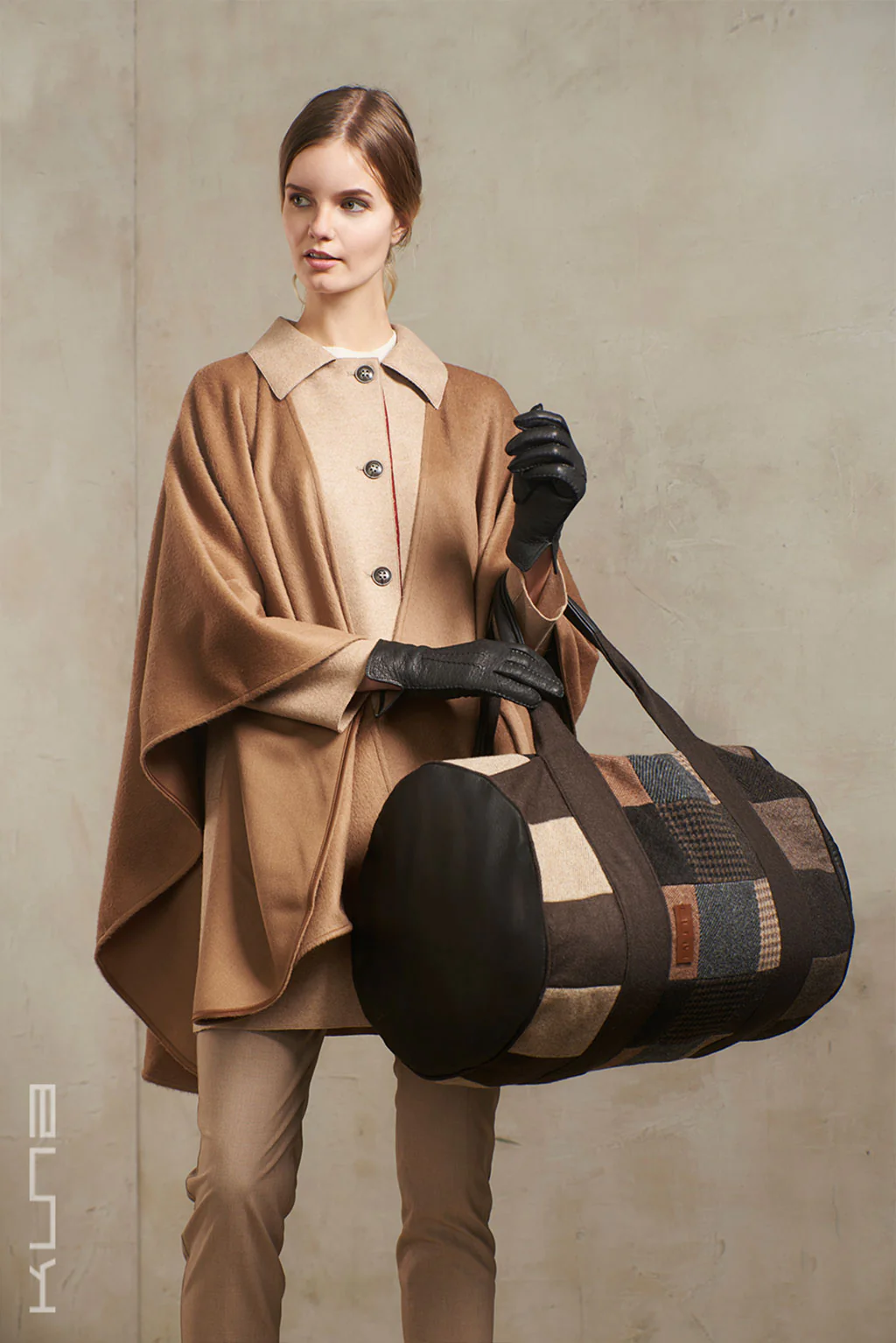 Big Alpaca Travel Bag - Image 2