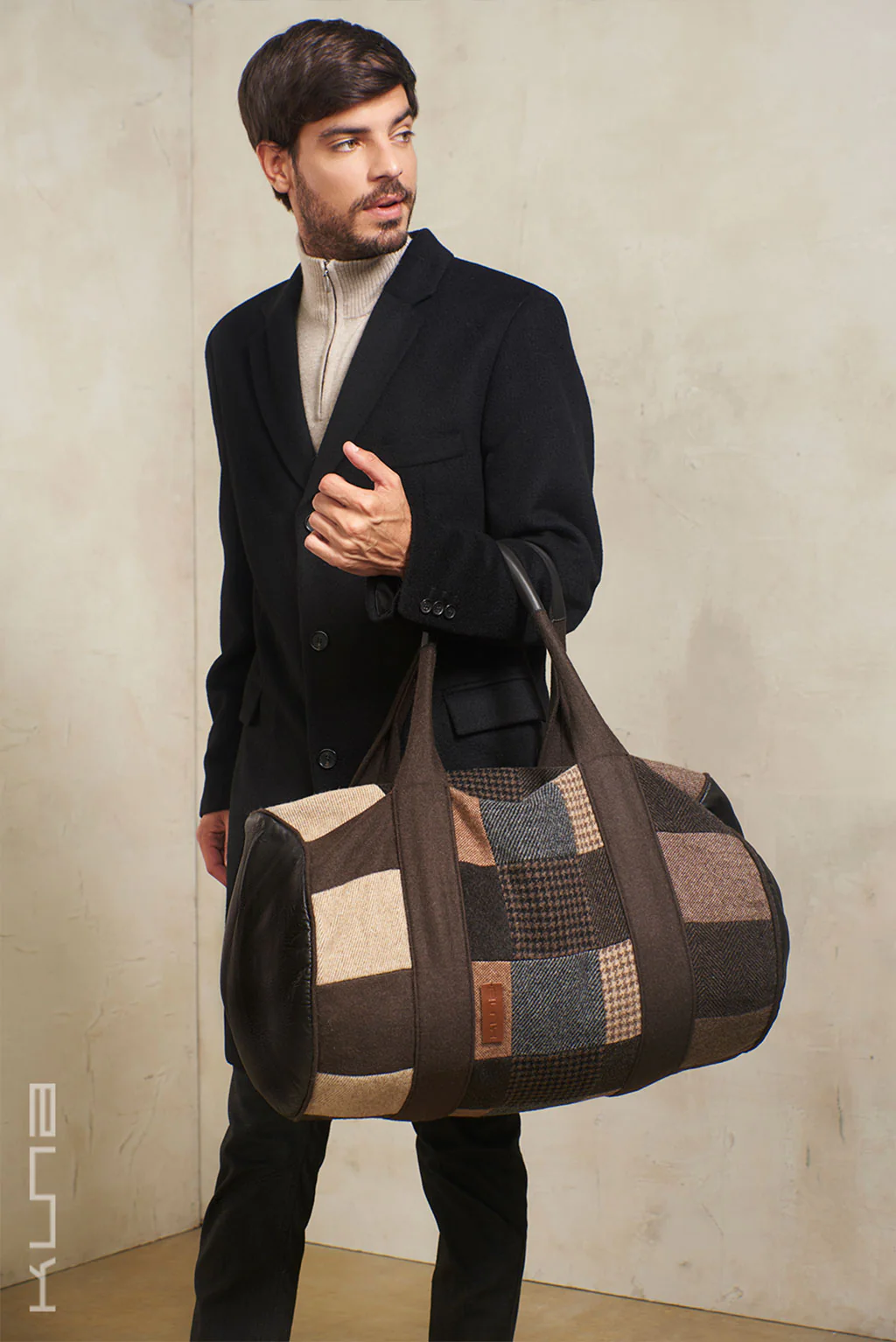 Big Alpaca Travel Bag - Image 3