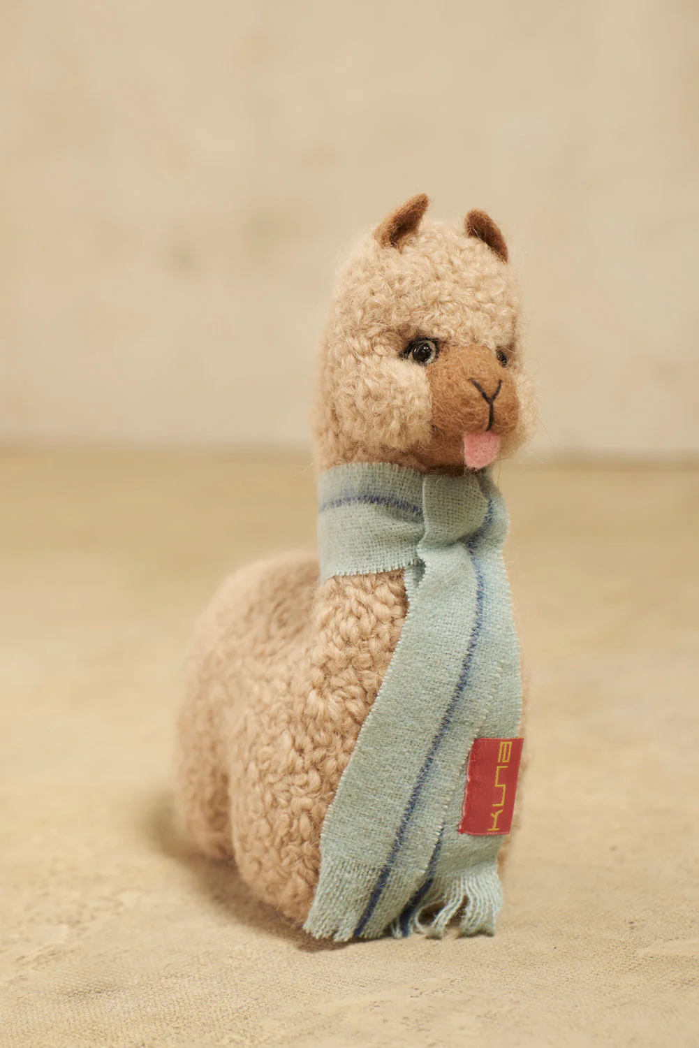 Big Qoni Alpaca Toy - Image 6