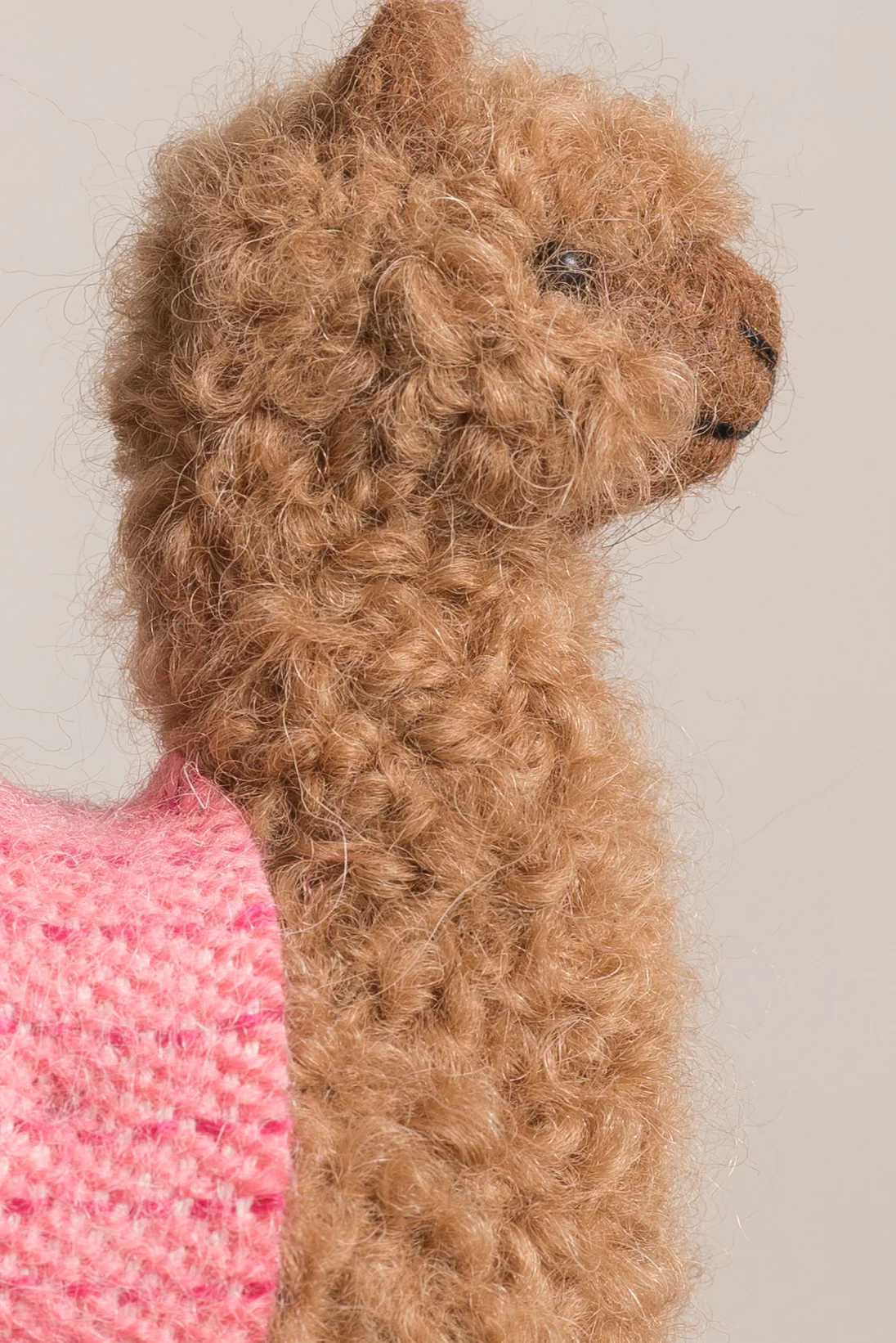 Big Qoni Alpaca Toy - Image 7