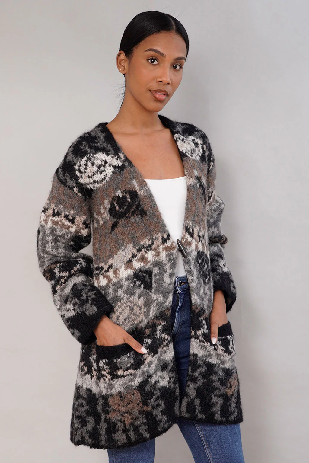 Caraveli Alpaca Cardigan - Image 9
