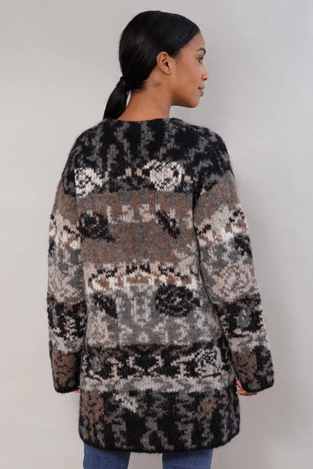 Caraveli Alpaca Cardigan - Image 10
