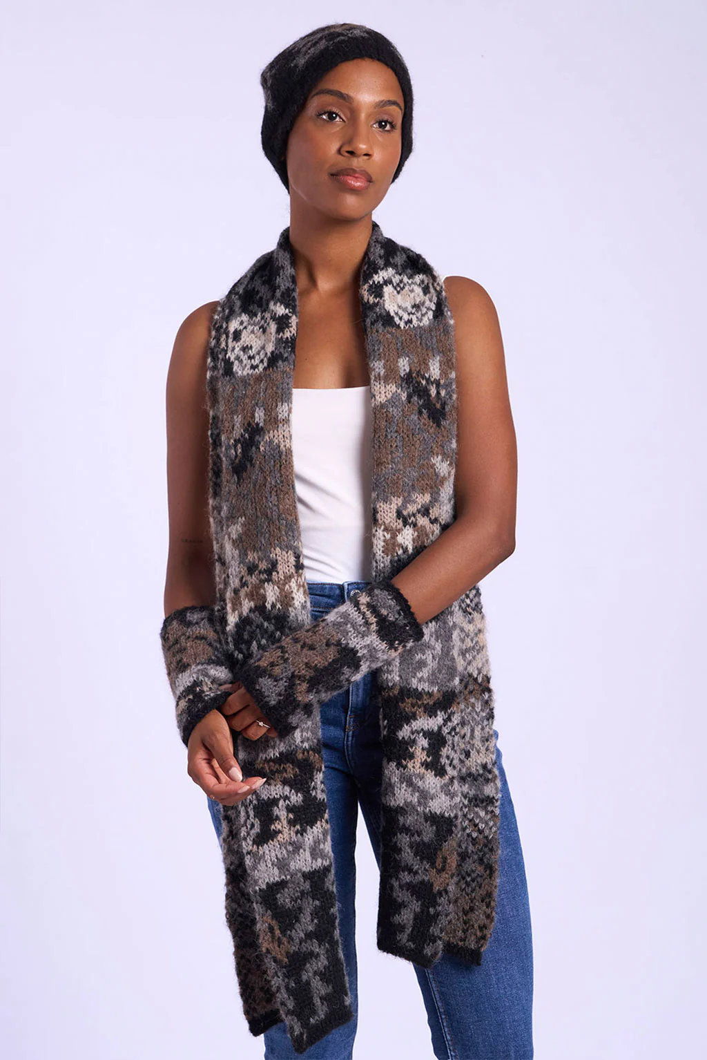 Caraveli Alpaca Arm Warmers - Image 3