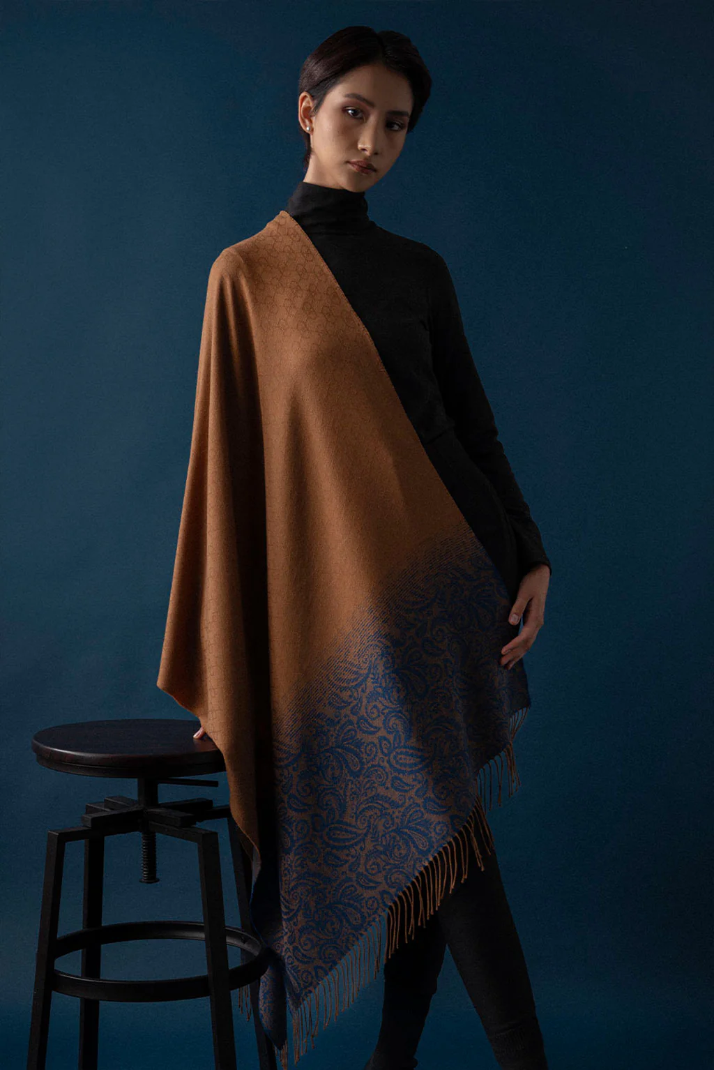 Davos 100% Vicuna Shawl - Image 5