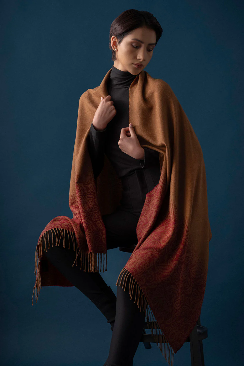 Davos 100% Vicuna Shawl - Image 2