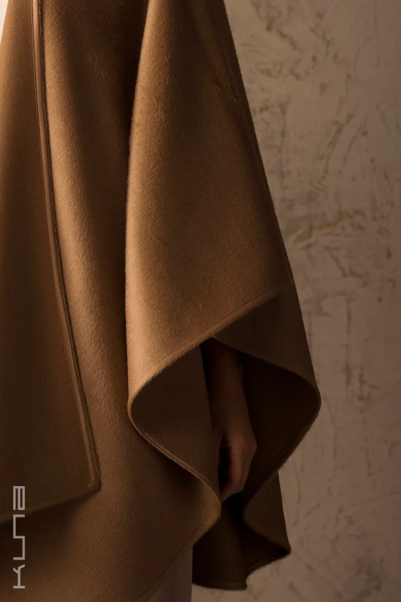 Gil Royal Suri Alpaca Cape - Image 4