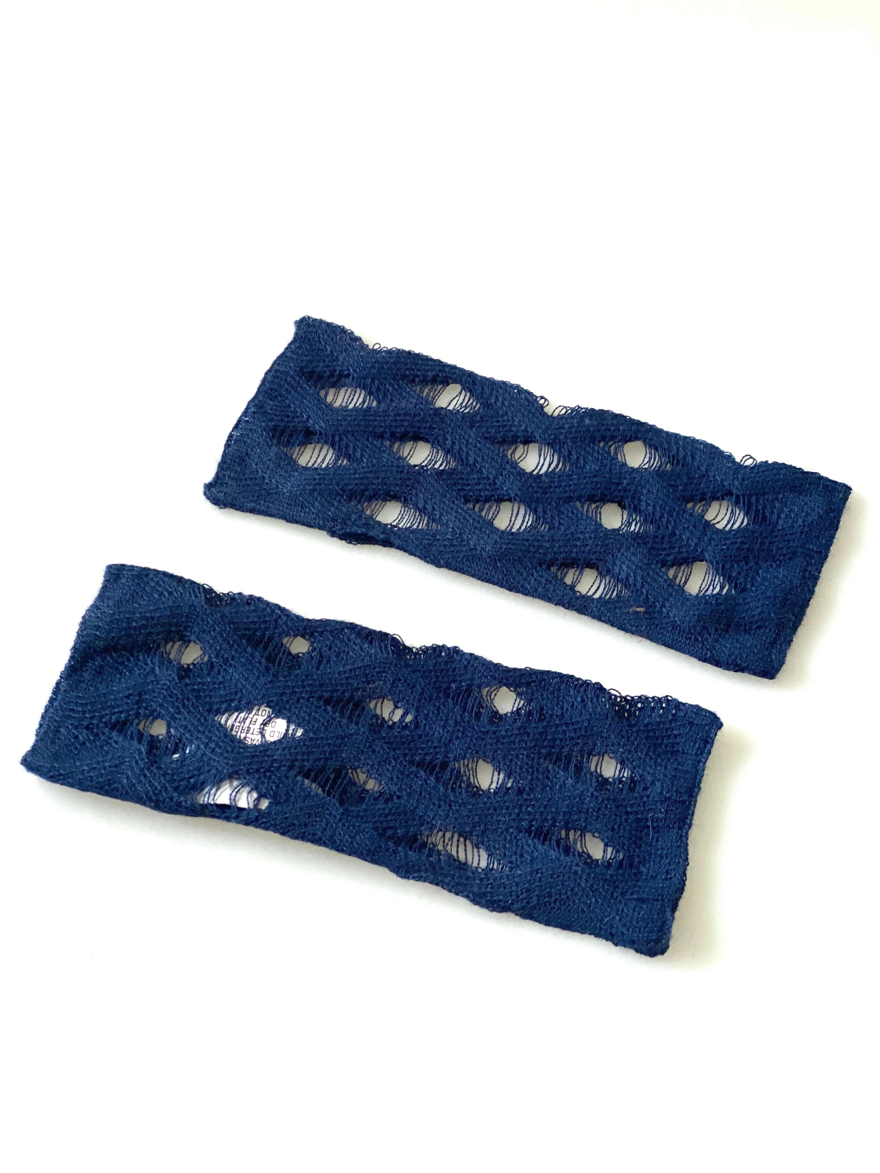 Indie 100% Cashllama Gloves - Image 2