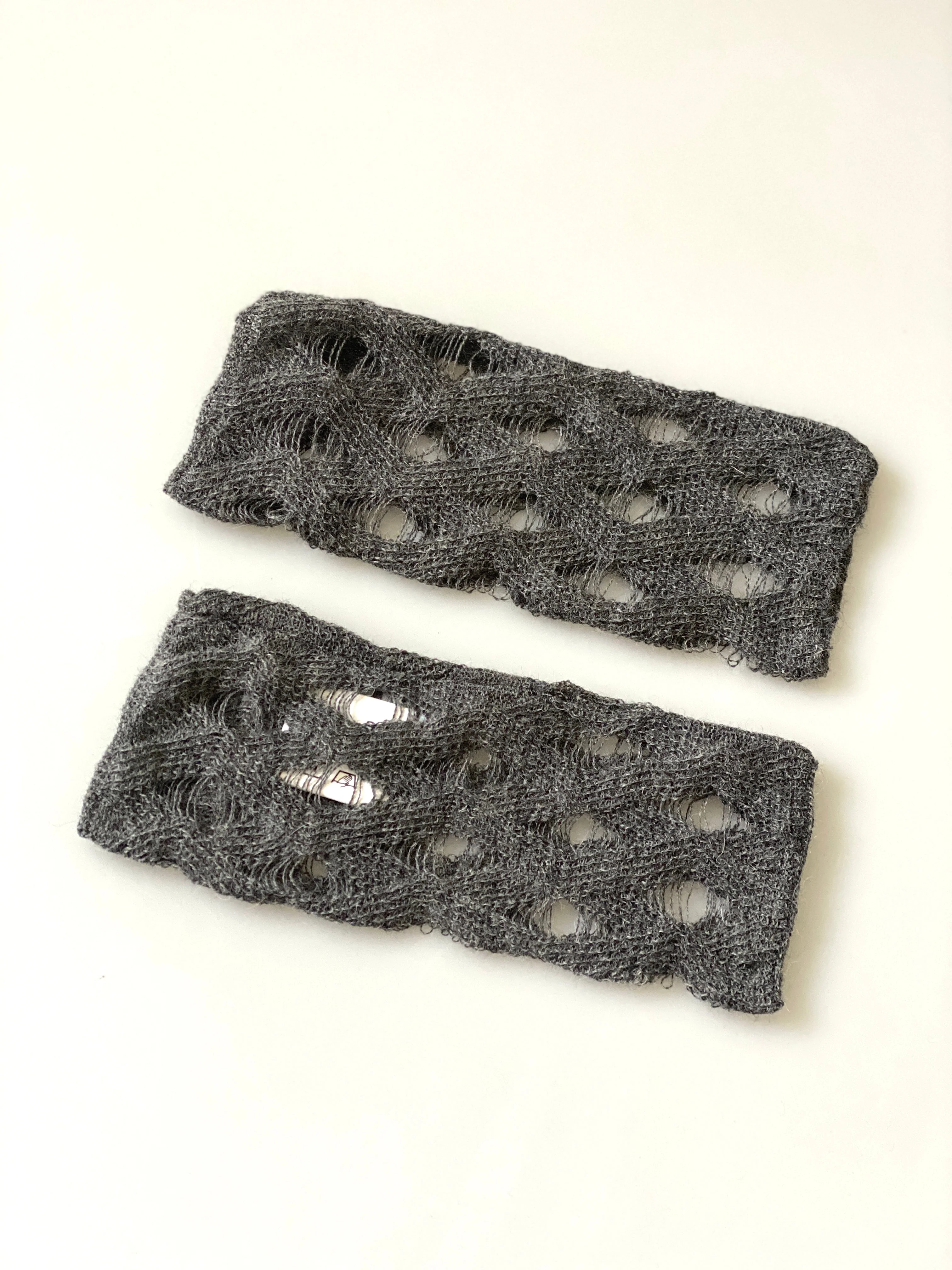 Indie 100% Cashllama Gloves - Image 5