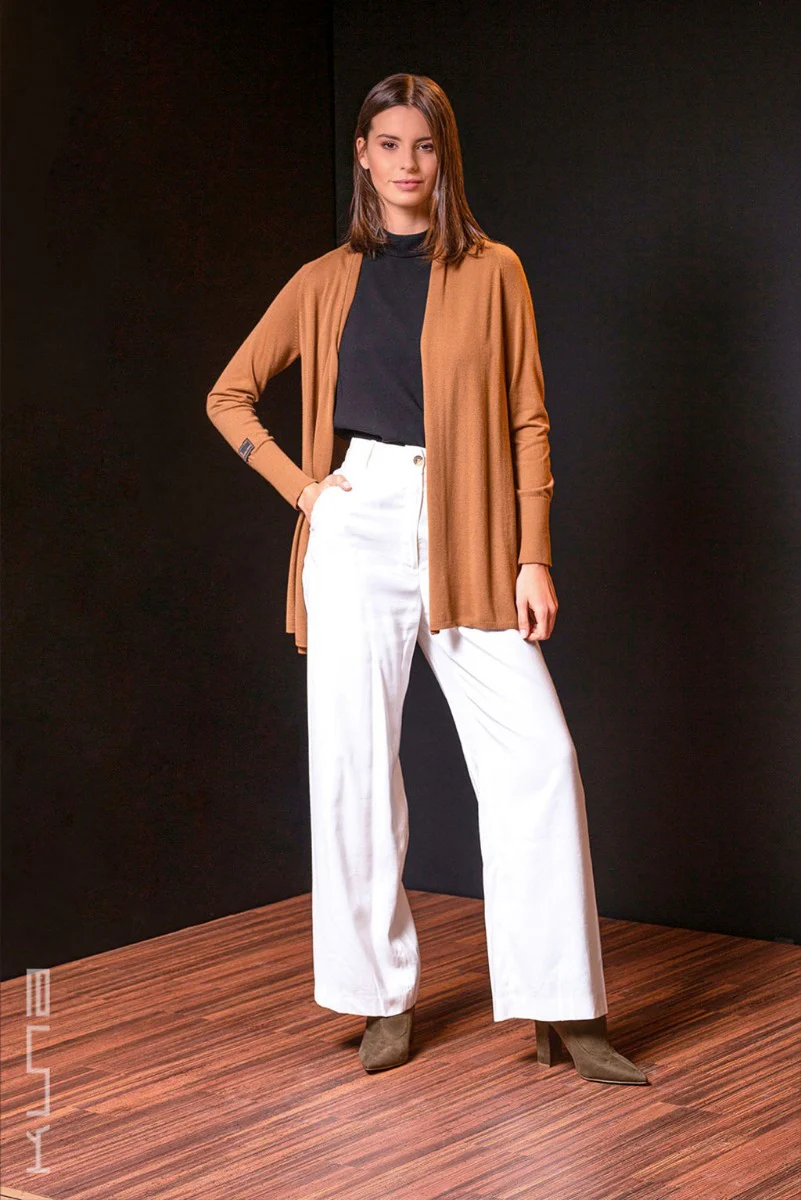 Kaysa Vicuna Sweater Cardigan - Image 4
