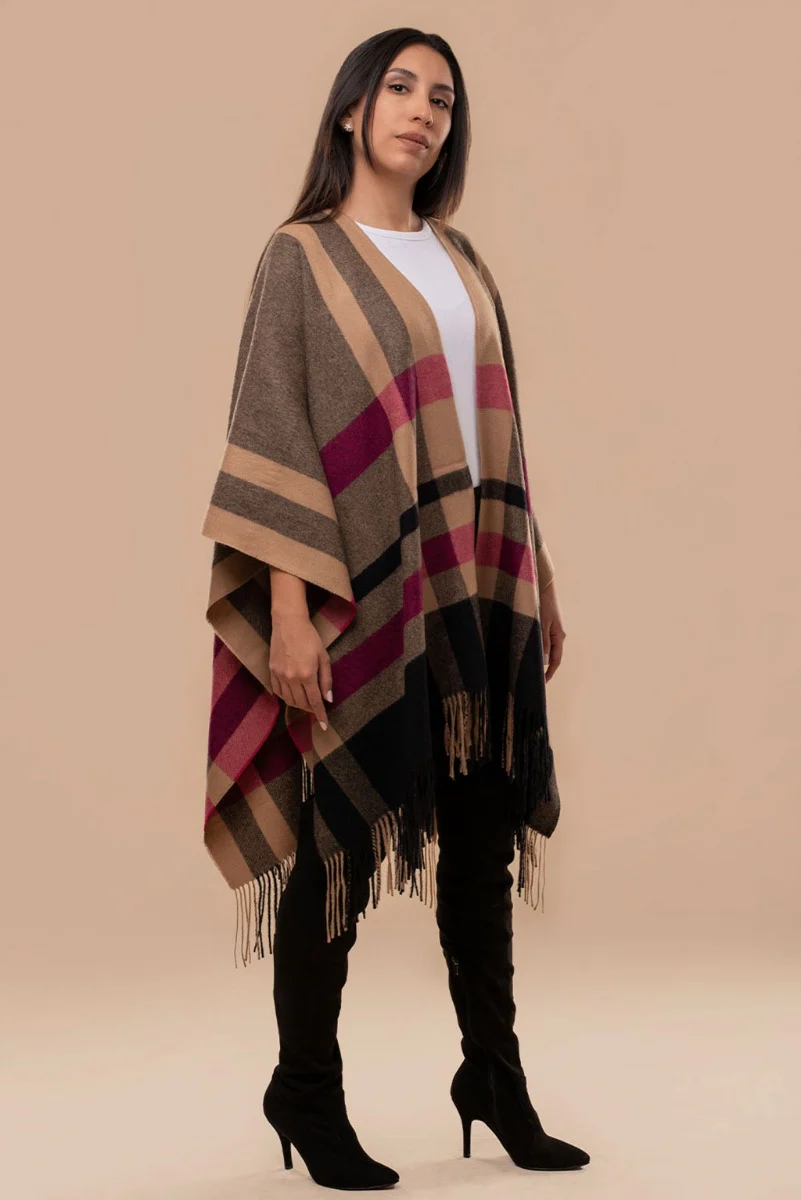 Leslie Baby Alpaca Cape - Image 4