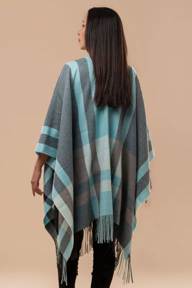 Leslie Baby Alpaca Cape - Image 7