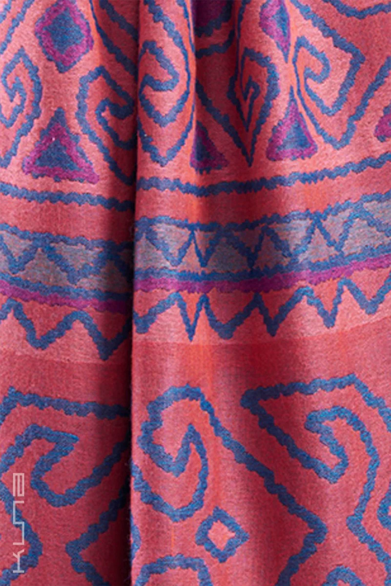 Petirojo Baby Alpaca and Silk Shawl - Image 3