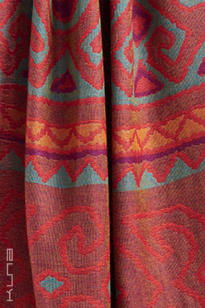 Petirojo Baby Alpaca and Silk Shawl - Image 6