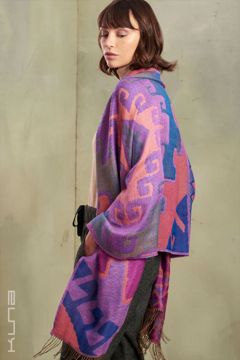 Petirojo Baby Alpaca and Silk Shawl - Image 7