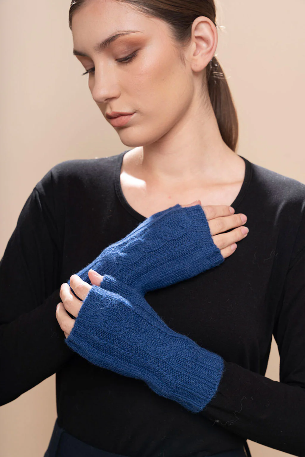 Cable Knit Fingerless Alpaca Gloves - Image 8