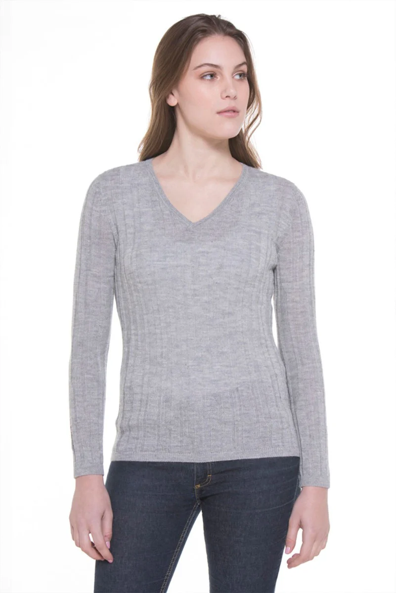 Quella 100% Cashllama V-Neck Sweater - Image 3