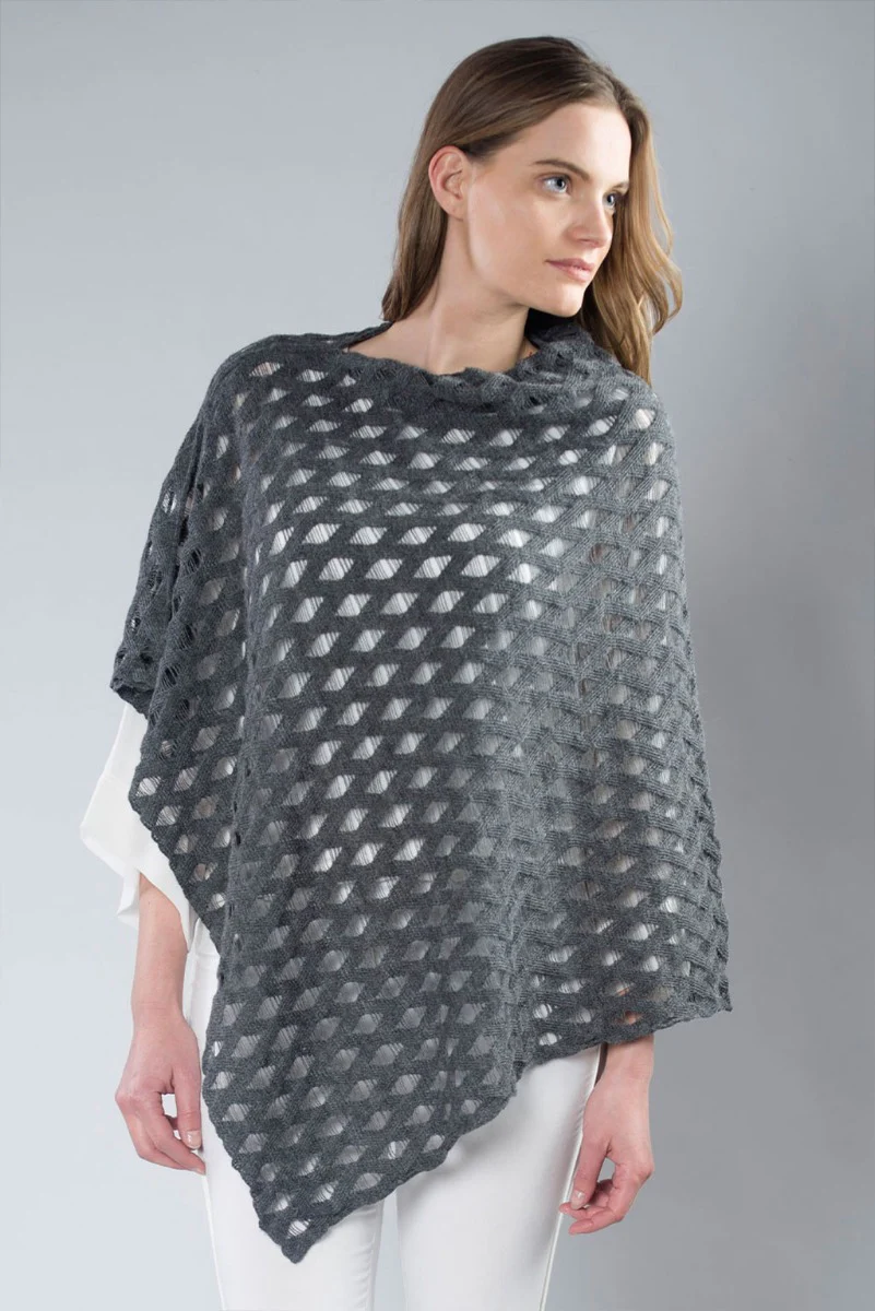 Sajani 100% Cashllama Poncho - Image 4