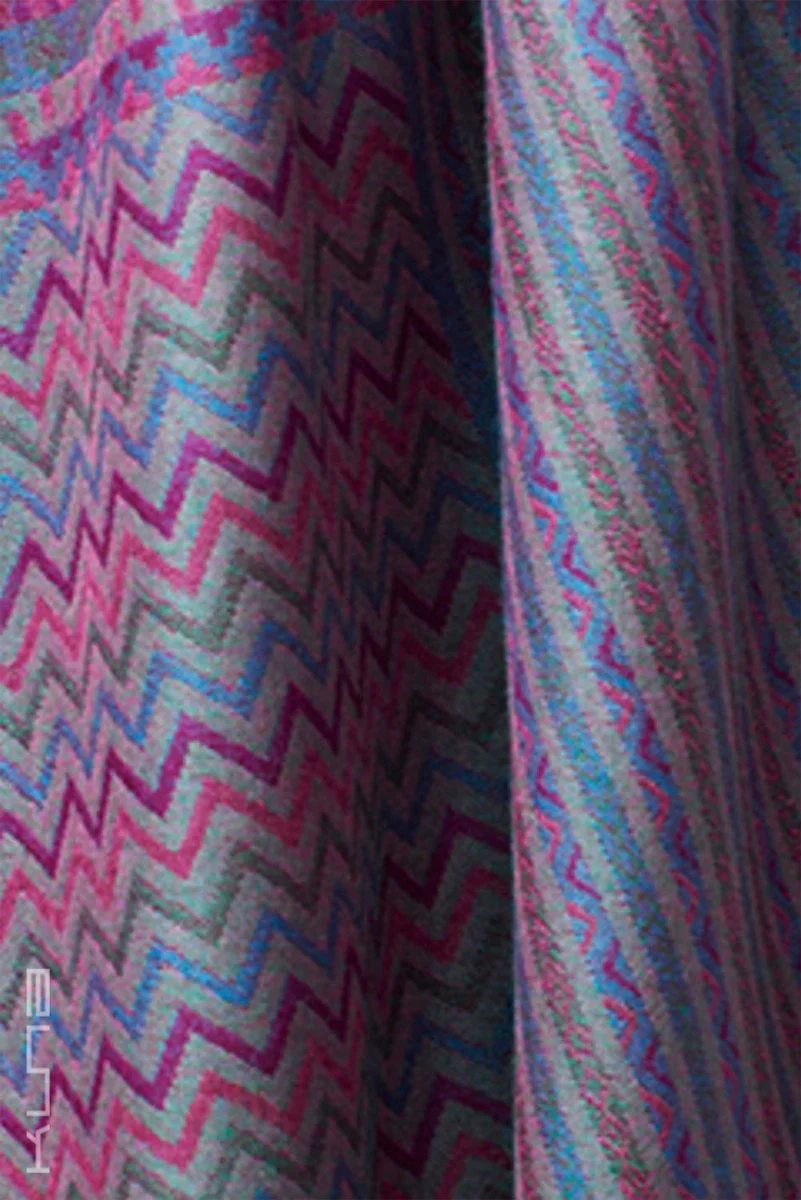 Templo Baby Alpaca and Silk Shawl - Image 5