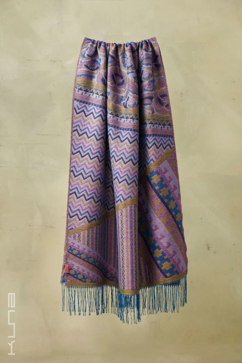 Templo Baby Alpaca and Silk Shawl - Image 7