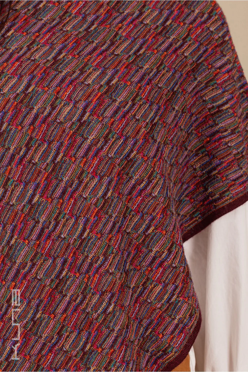 Ucrania Baby Alpaca Poncho - Image 4