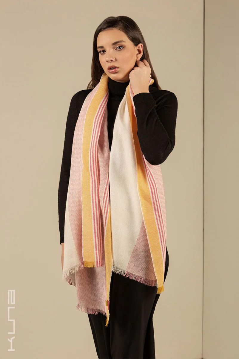 Uju Baby Alpaca Shawl - Image 18