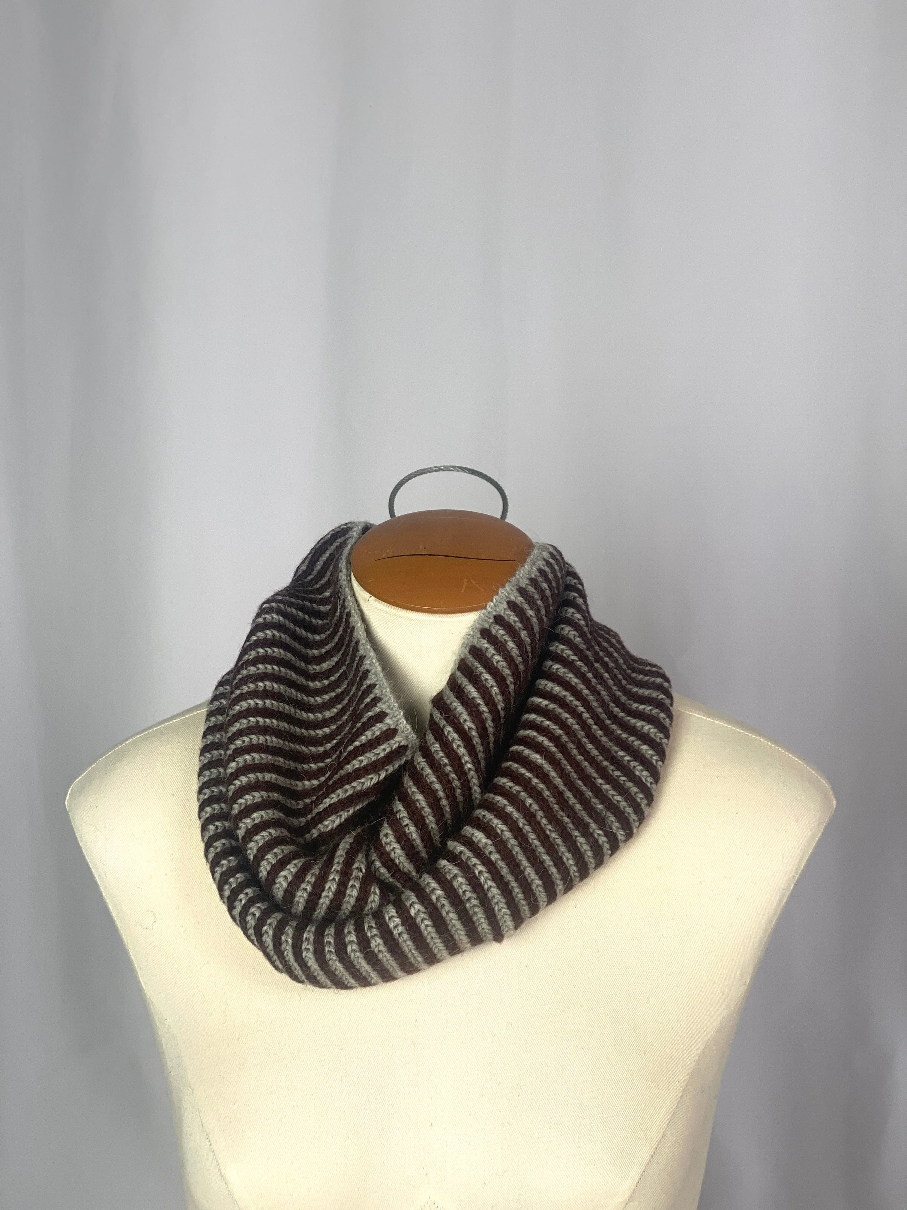 Unity 100% Baby Llama Warmer Scarf - Image 2