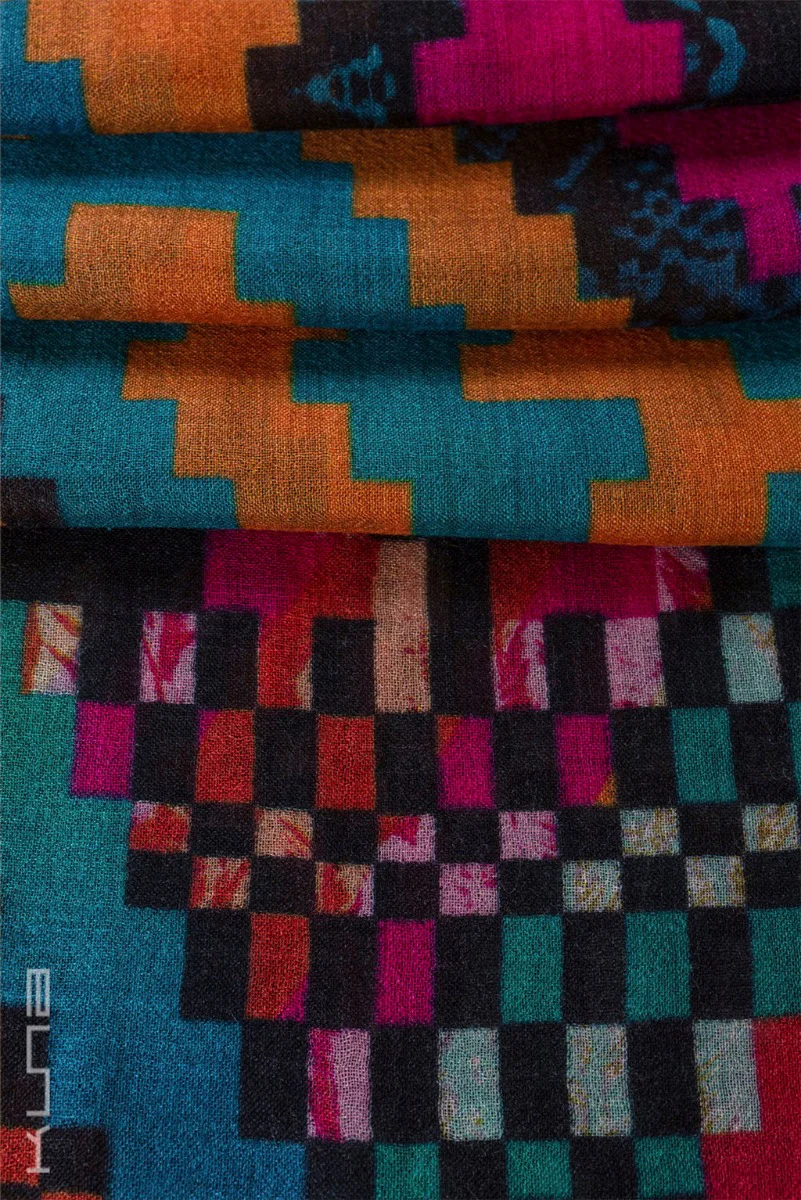 Vespa Baby Alpaca Shawl - Image 4
