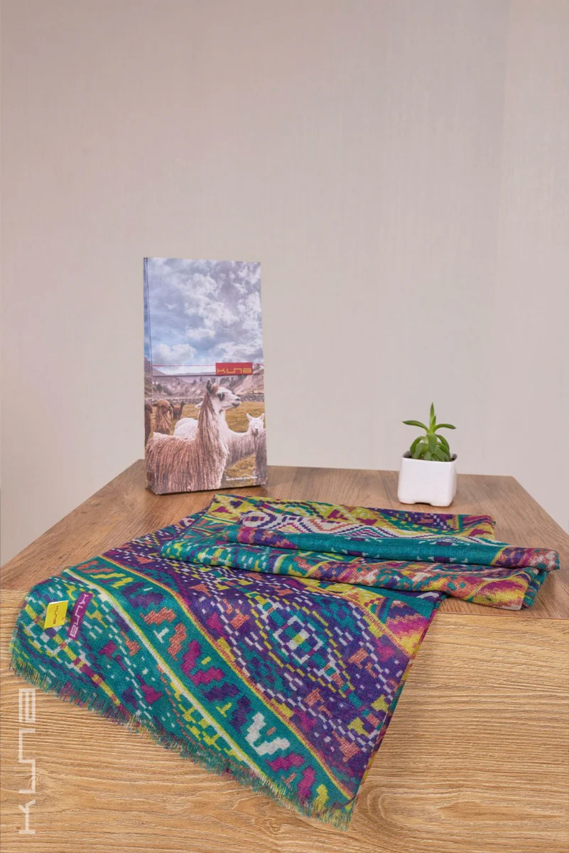 Vetro Baby Alpaca Shawl - Image 3