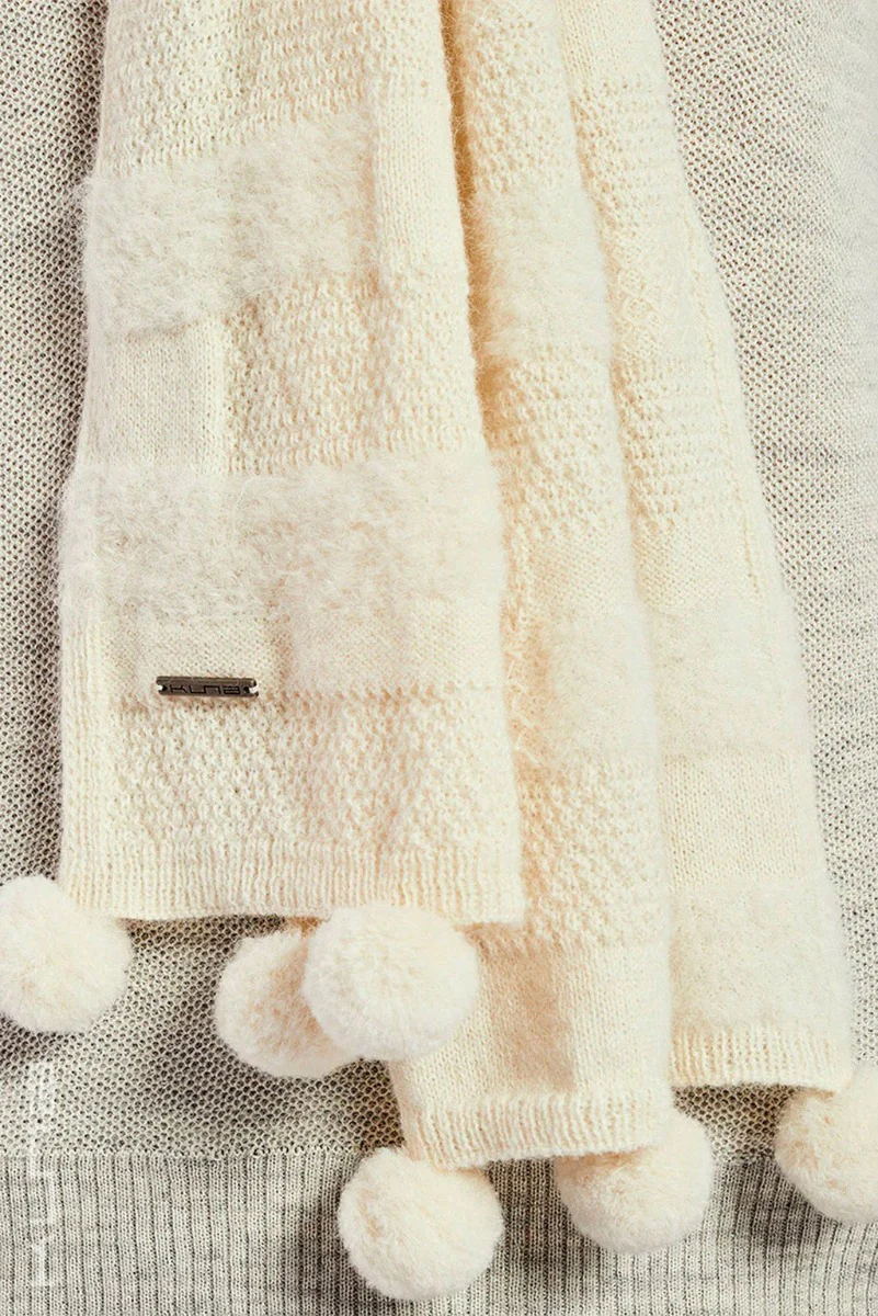 Wannabe Baby Alpaca Scarf - Image 3
