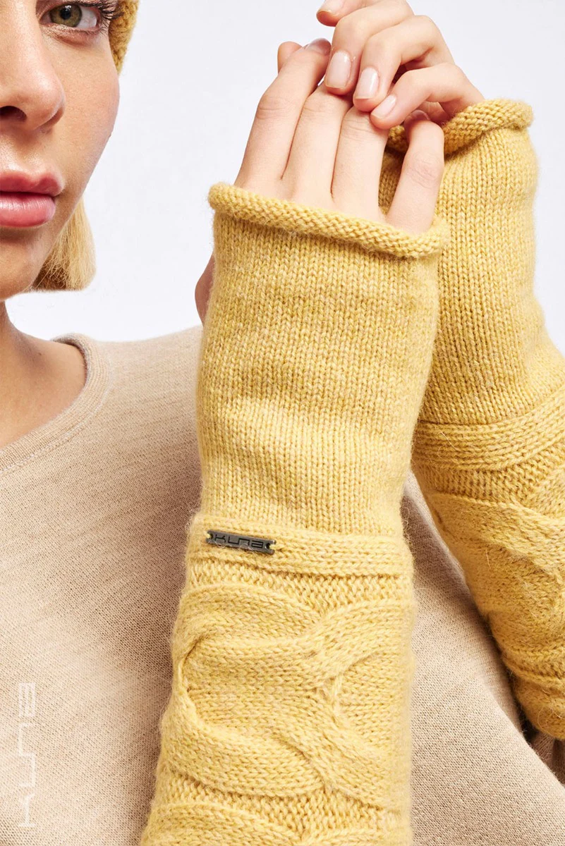 Winter Baby Alpaca Gloves - Image 2