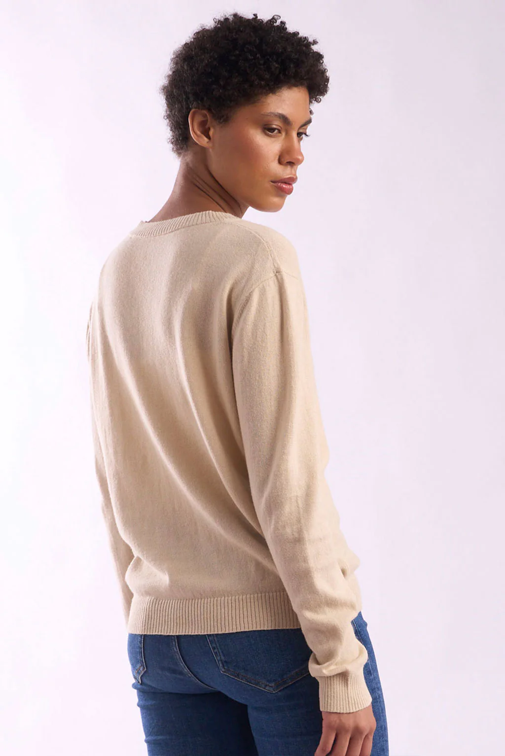 Women's V-Neck Cotton & Alpaca Sweater - Image 3