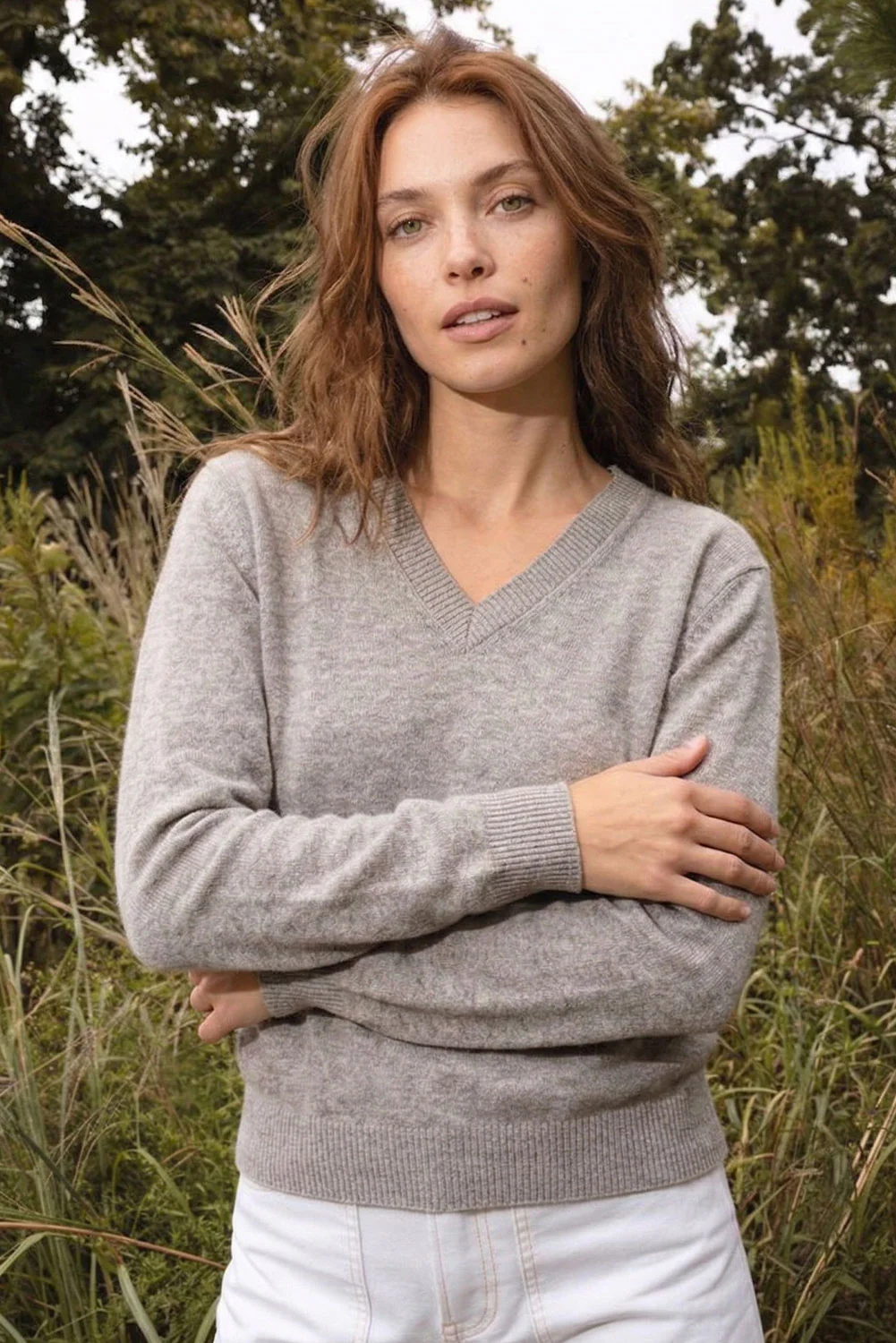 Women's V-Neck Cotton & Alpaca Sweater - Image 5