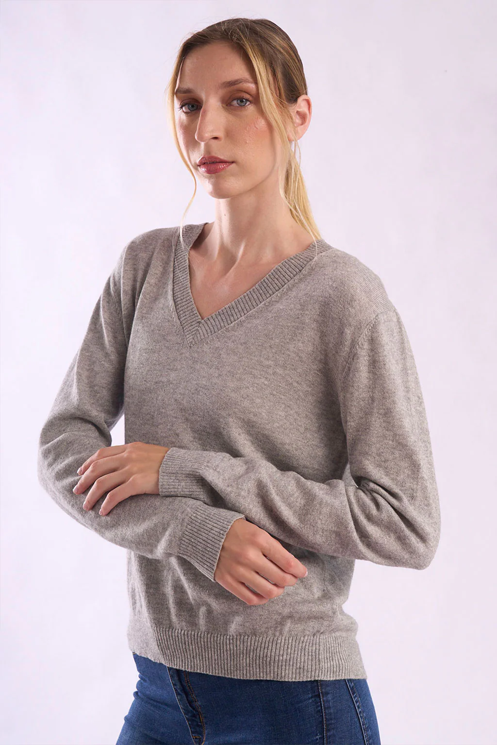 Women's V-Neck Cotton & Alpaca Sweater - Image 6