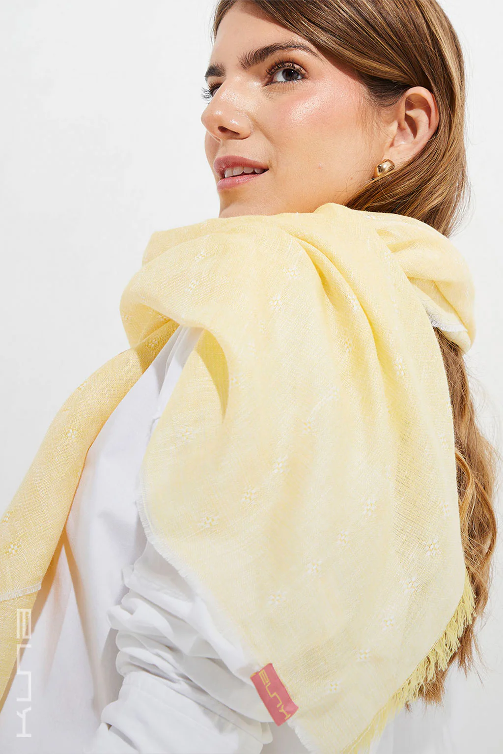 Yvory Linen & Baby Alpaca Shawl - Image 2