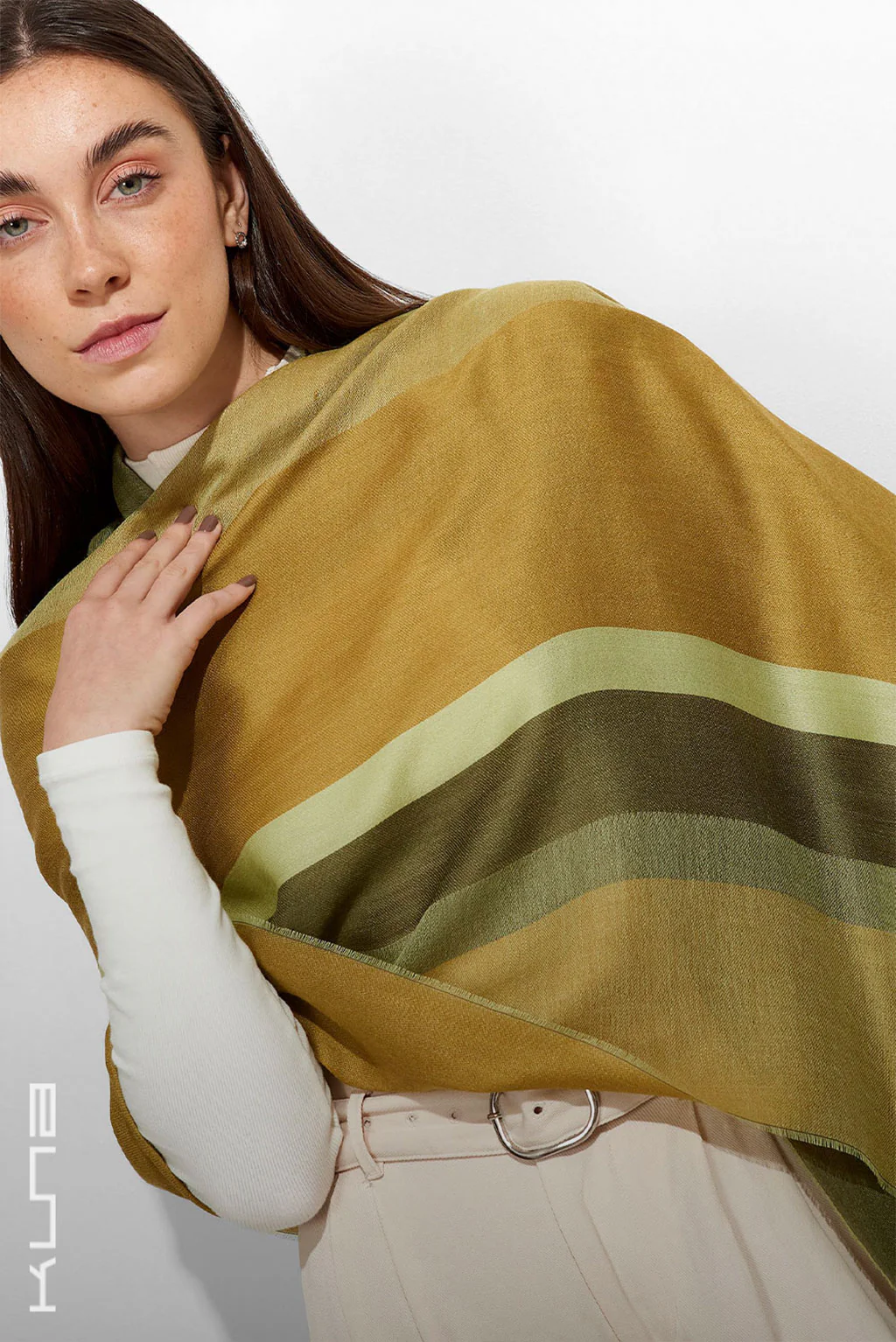Zarry Baby Alpaca & Silk Shawl - Image 5